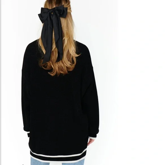 Show Me Your MuMu Adventure Black Sweater NWT NEW Medium Large - Picture 3 of 5